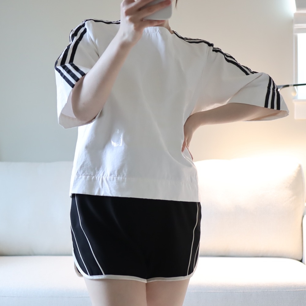 🖤Adidas Original White Top